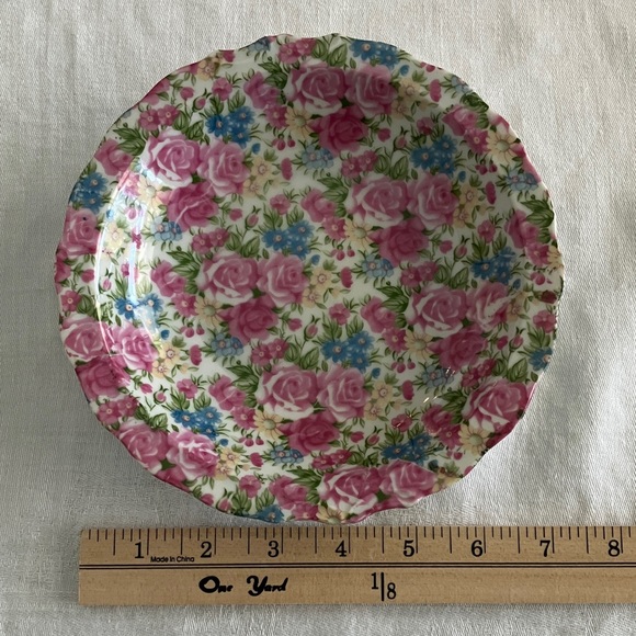 unbranded Other - Vintage Floral Ceramic 7” Bowl